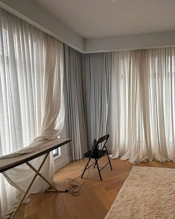 In-Home Curtain Fitting